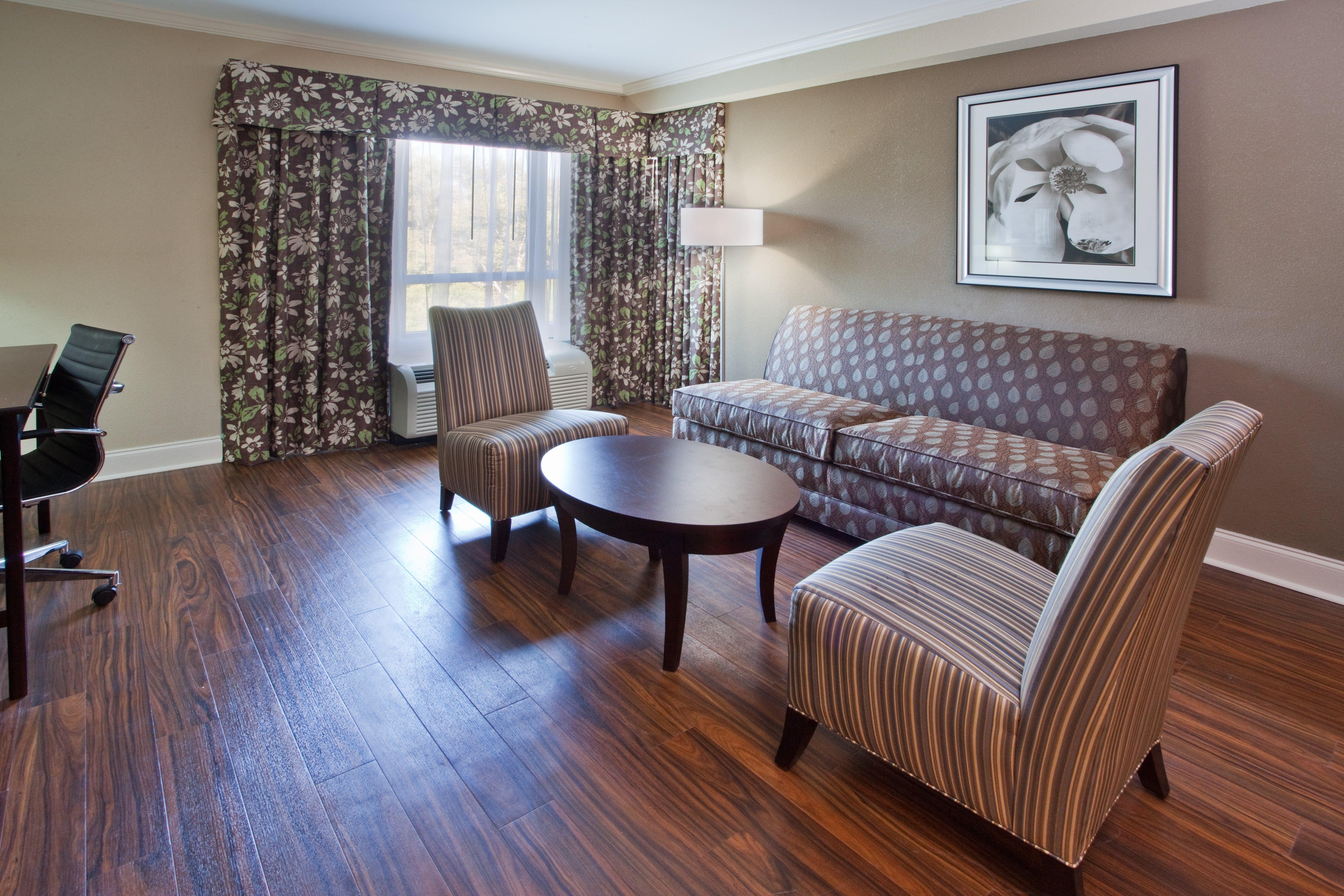 Holiday Inn Macon North By Ihg Exterior photo